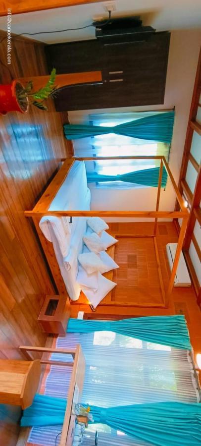 Little Chembaka Guest House Кумараком Екстериор снимка