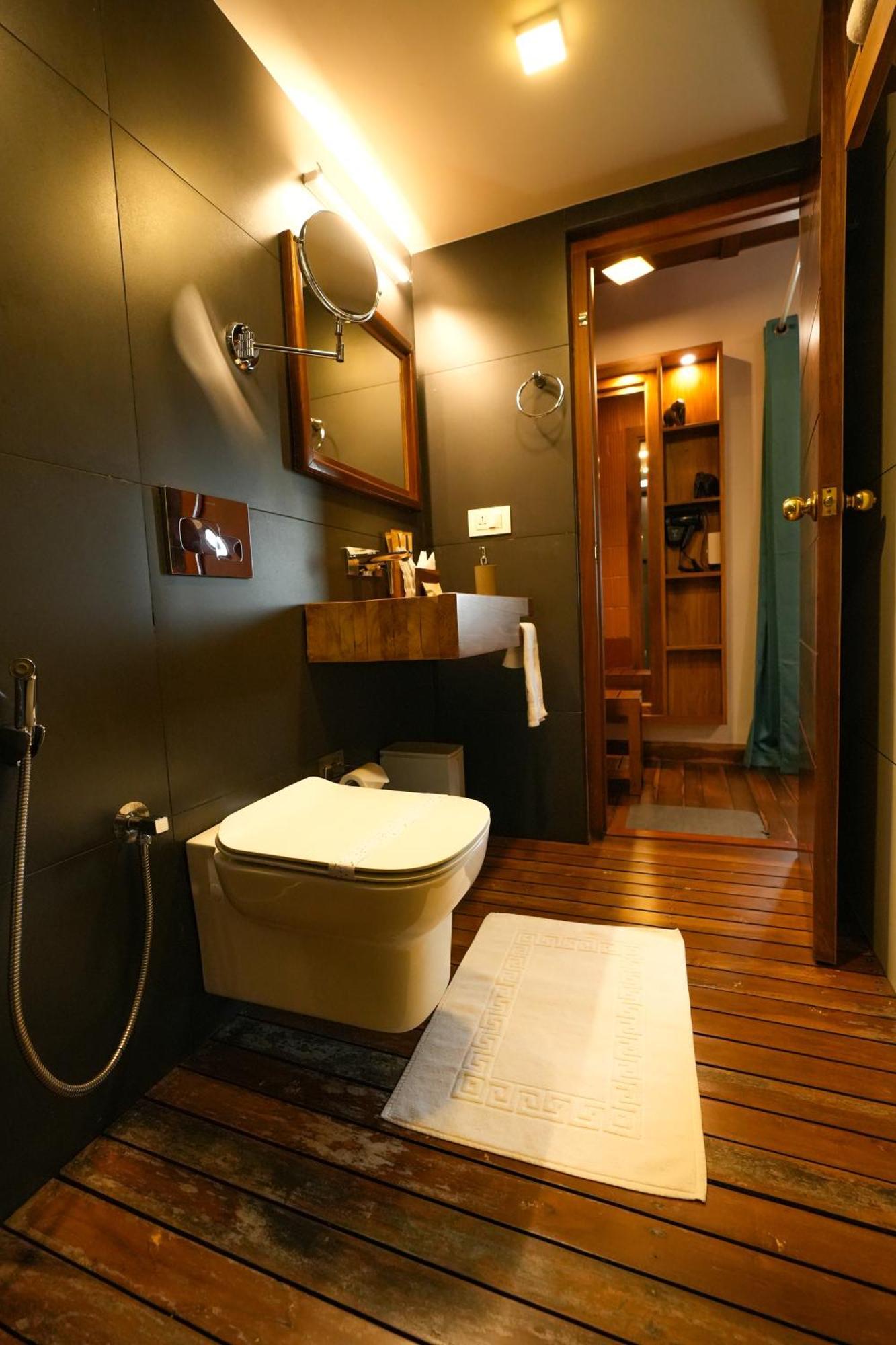 Little Chembaka Guest House Кумараком Екстериор снимка